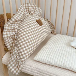 Coussin Bébé Avec Volants Marrons A Carreaux